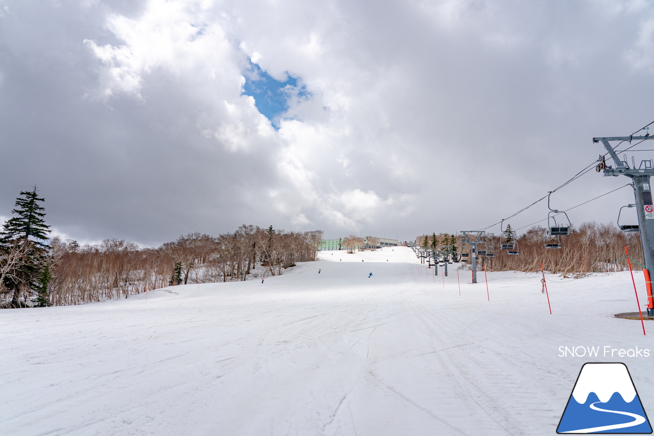 札幌国際スキー場｜THE LAST DAY!!ありがとう、2021-2022ウィンターシーズン。営業最終日は、晴天が一転、まさかの『名残の雪』が…。